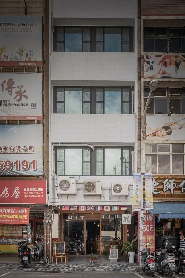 World Inn 窩二樓小客棧民宿 Hualien Eksteriør bilde